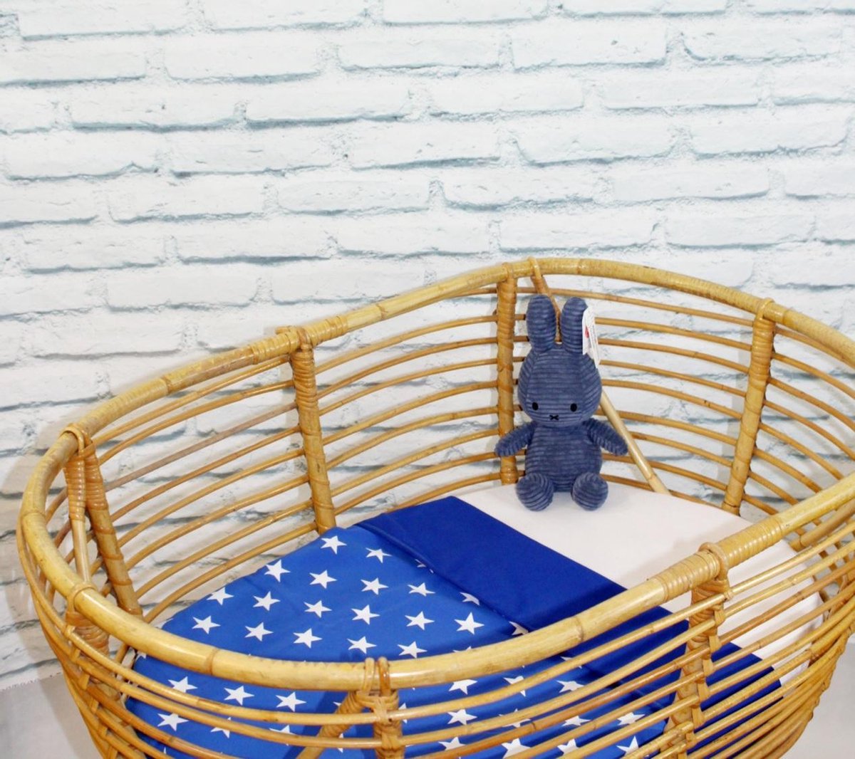 Wallabiezzz- Babydeken - Wiegdeken - Omslagdoek - Kobaltblauw sterren - 75x90cm