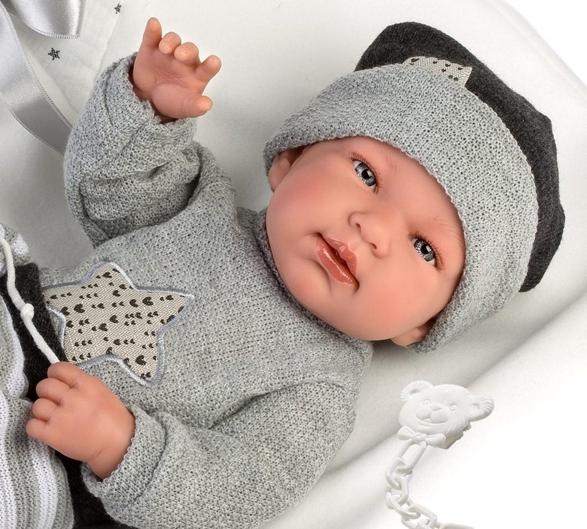 Llorens fullbody babypop jongen 44 cm met kleding en speen