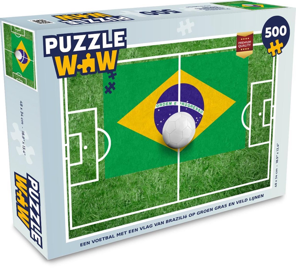 Puzzel Vlag Brazilië 500 stukjes - Een voetbal met een vlag van Brazilië op groen gras en veld lijnen