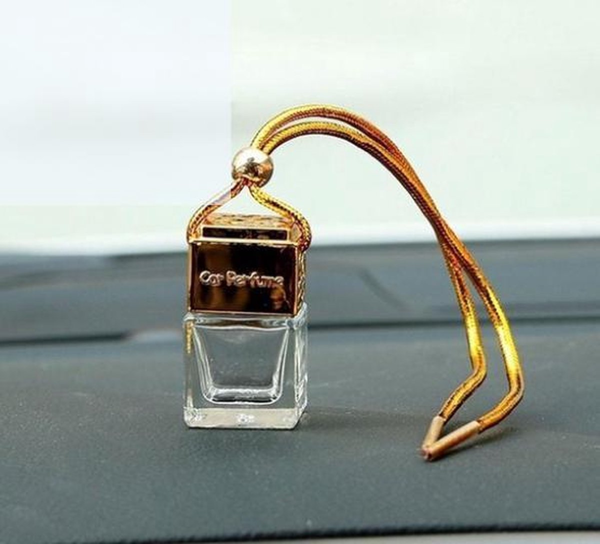 Auto Parfum | Geurverfrisser zondervulling - Luchtverfrisser | Auto accessoires | CarPerfume | Car Perfume | Luchtverfrisser | New Car | Auto verfrisser | GOUD| Leeg
