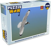Puzzel 1000 stukjes volwassenen Reuzenzwartkopmeeuw 1000 stukjes - Reuzenzwartkopmeeuw tijdens de vlucht  - PuzzleWow heeft +100000 puzzels
