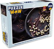 Puzzel 1000 stukjes volwassenen Hazelnoot 1000 stukjes - Mysterieuze foto van hazelnoten met chocolade in donkere kom  - PuzzleWow heeft +100000 puzzels