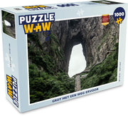 Puzzel 1000 stukjes volwassenen Verborgen Schoonheid 1000 stukjes - Grot met een weg ervoor  - PuzzleWow heeft +100000 puzzels
