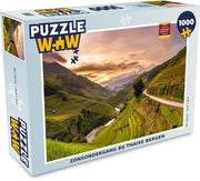 Puzzel 1000 stukjes volwassenen Vietnam 1000 stukjes - Zonsondergang bij Thaise bergen  - PuzzleWow heeft +100000 puzzels