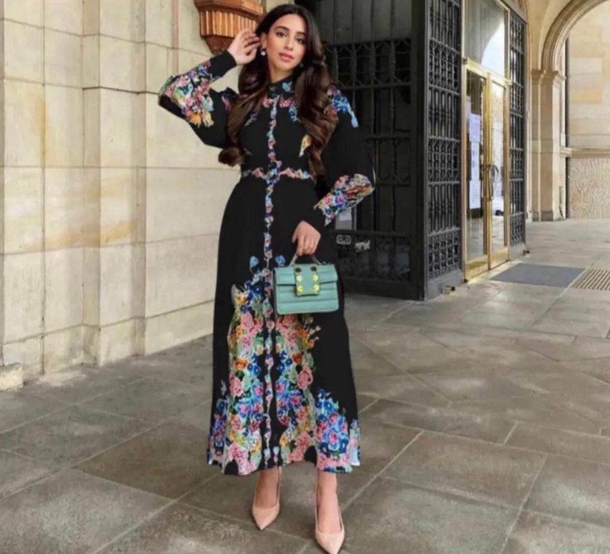 Lange jurk met bloemenprint zwart S