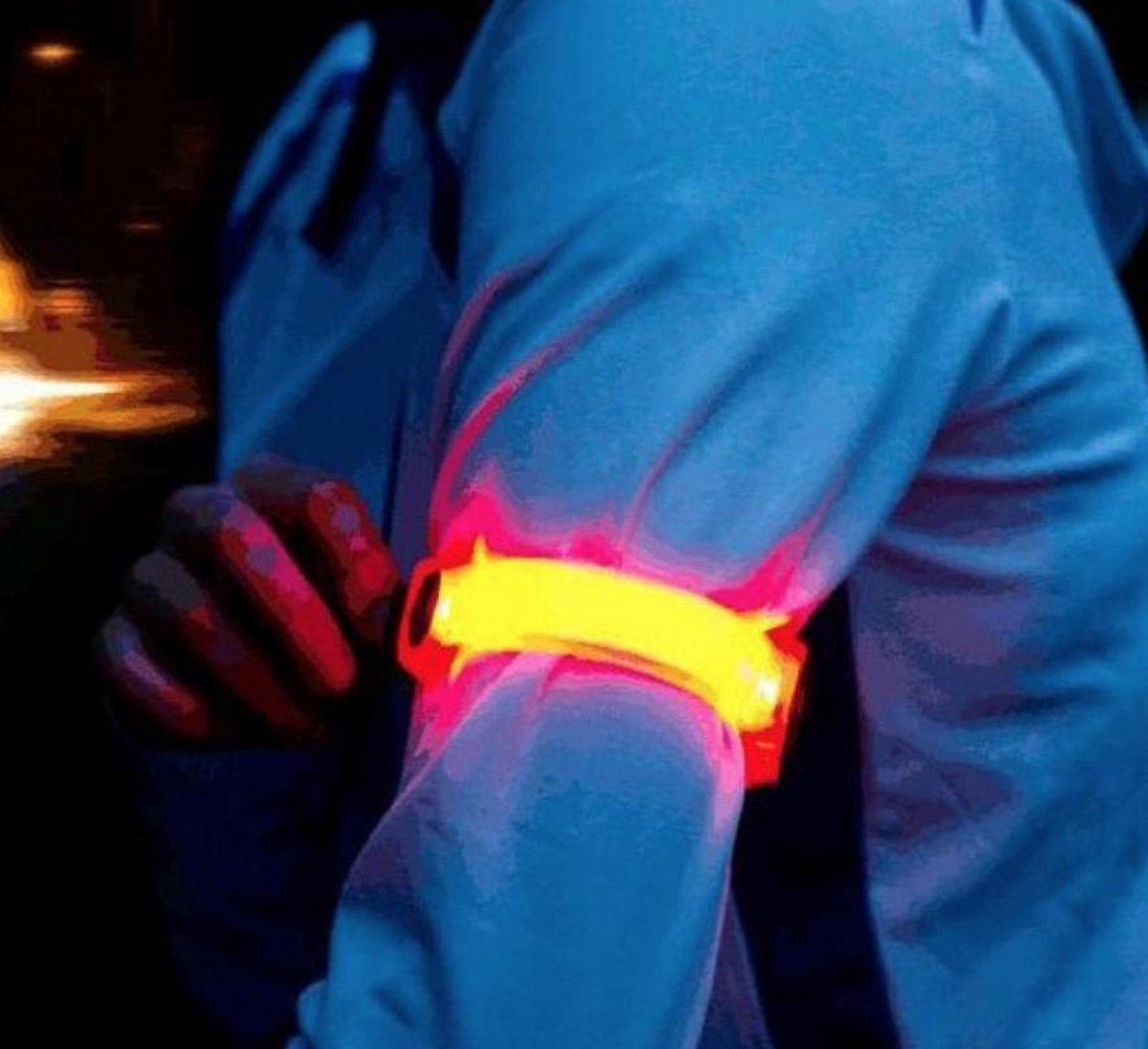 Fiets / Hardloop Verlichting Sport Armband - Rood - Reflecterende Strap Met LED Lampjes - accessoires - hardloopverlichting - Running light