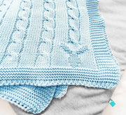 Wallaboo Babydeken Noa -gebreide wiegdeken - zacht en mooi - 100% biologisch katoen - 90 * 70 cm - Licht blauw