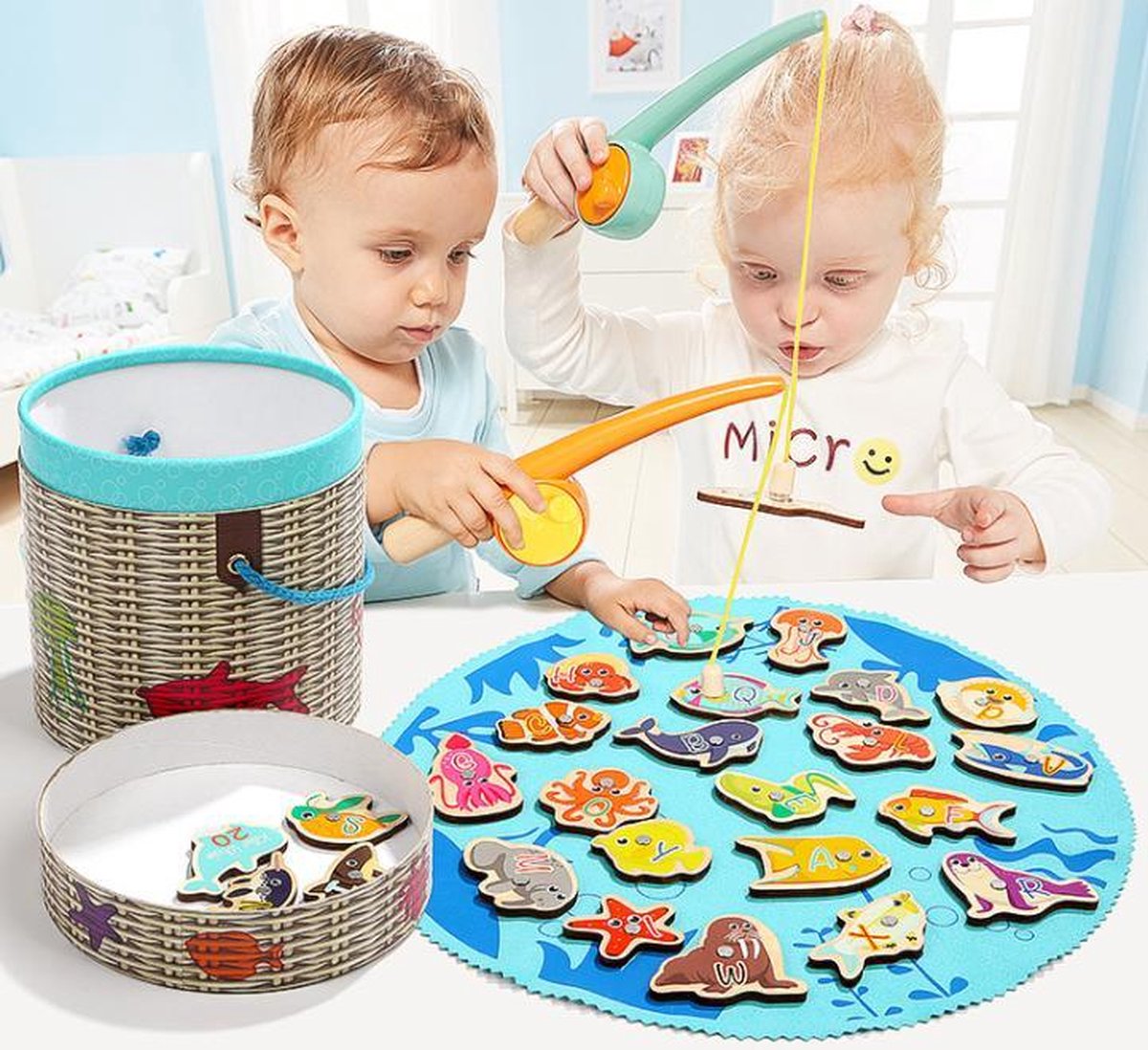 TopBright Visspel Magnetisch met 2 hengels en 26 vissen met scoren en de naam van de vissen - Hengelspel - Fishing Game - Houten Magnetisch Visspel - Fijne motoriek speelgoed - Montessori educatief speelgoed