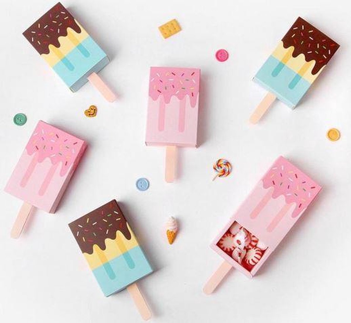 10 stuks cadeaudoosjes / traktatie doosjes / geschenkdoosjes ijsjes