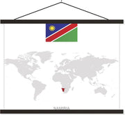 Illustratie van een grijze wereldkaart met Namibië in het rood schoolplaat platte latten zwart