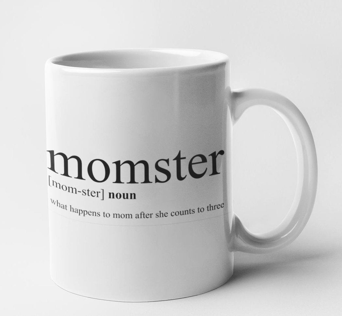 Bedrukte Mok/beker met tekst: betekenis van 'Momster'|cadeau|mama|oma|moederdag|geschenk|gepersonaliseerd|keramiek|verjaardag