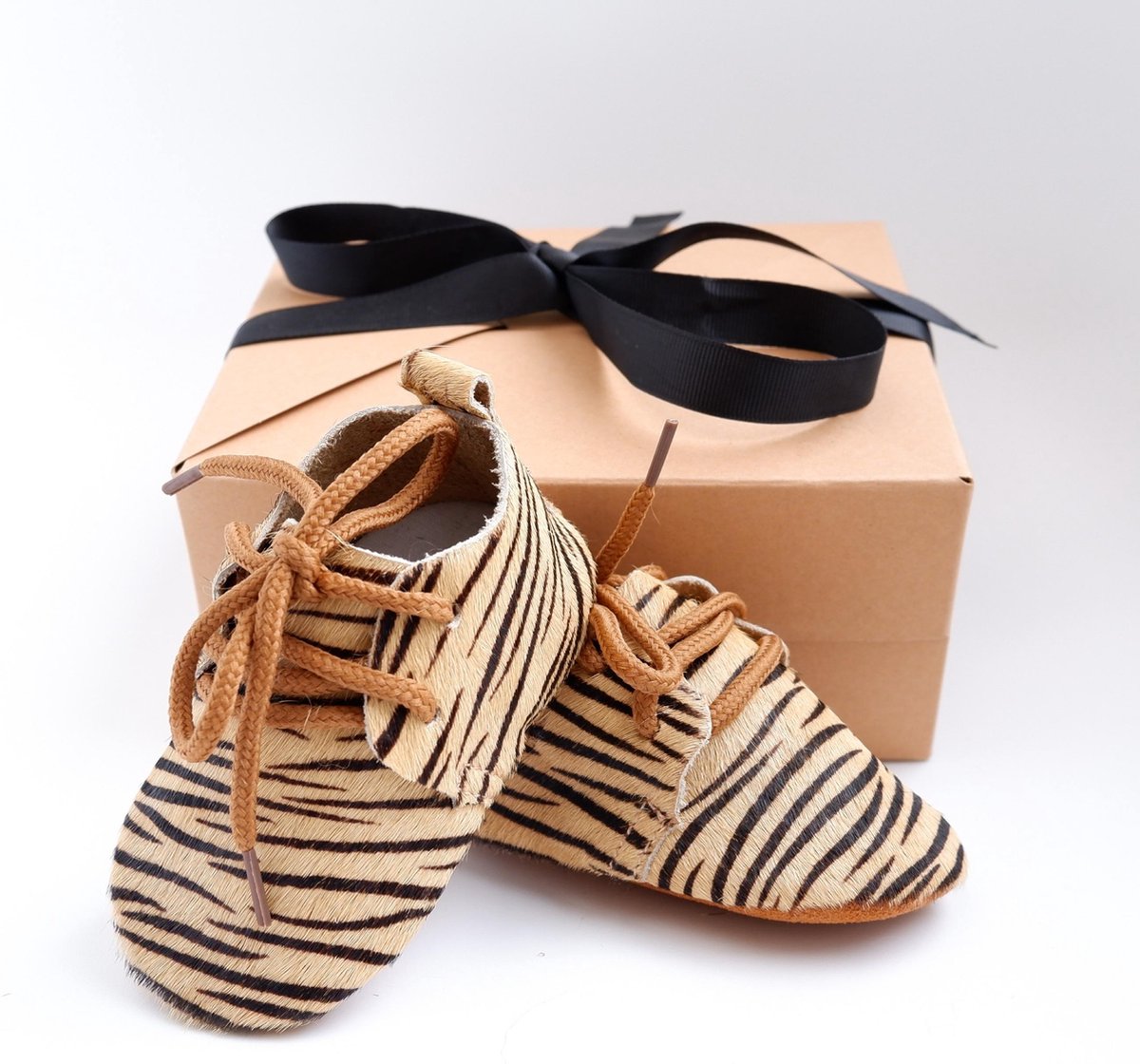 Giftbox - Mocassins - Zebra Beige - Leer - Babyschoentjes - Kraamcadeau- Cadeau - Babybeschenkset - Zwanger -