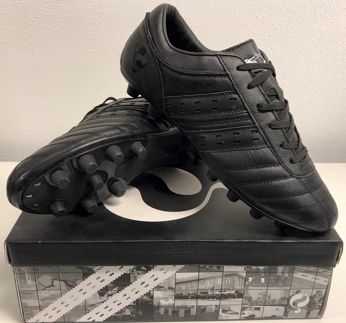 Quick volledig leren voetbalschoen maat 43