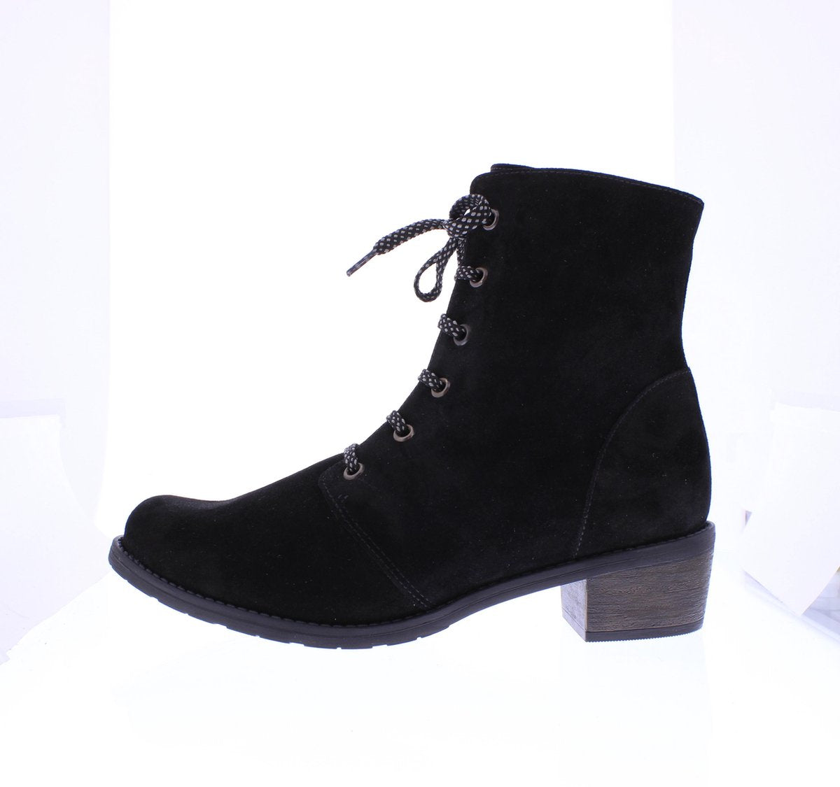 Verhulst Laura veterlaarsje wijdte H 9431 - 43 - 68_3057 Zwart suede  maat 4½