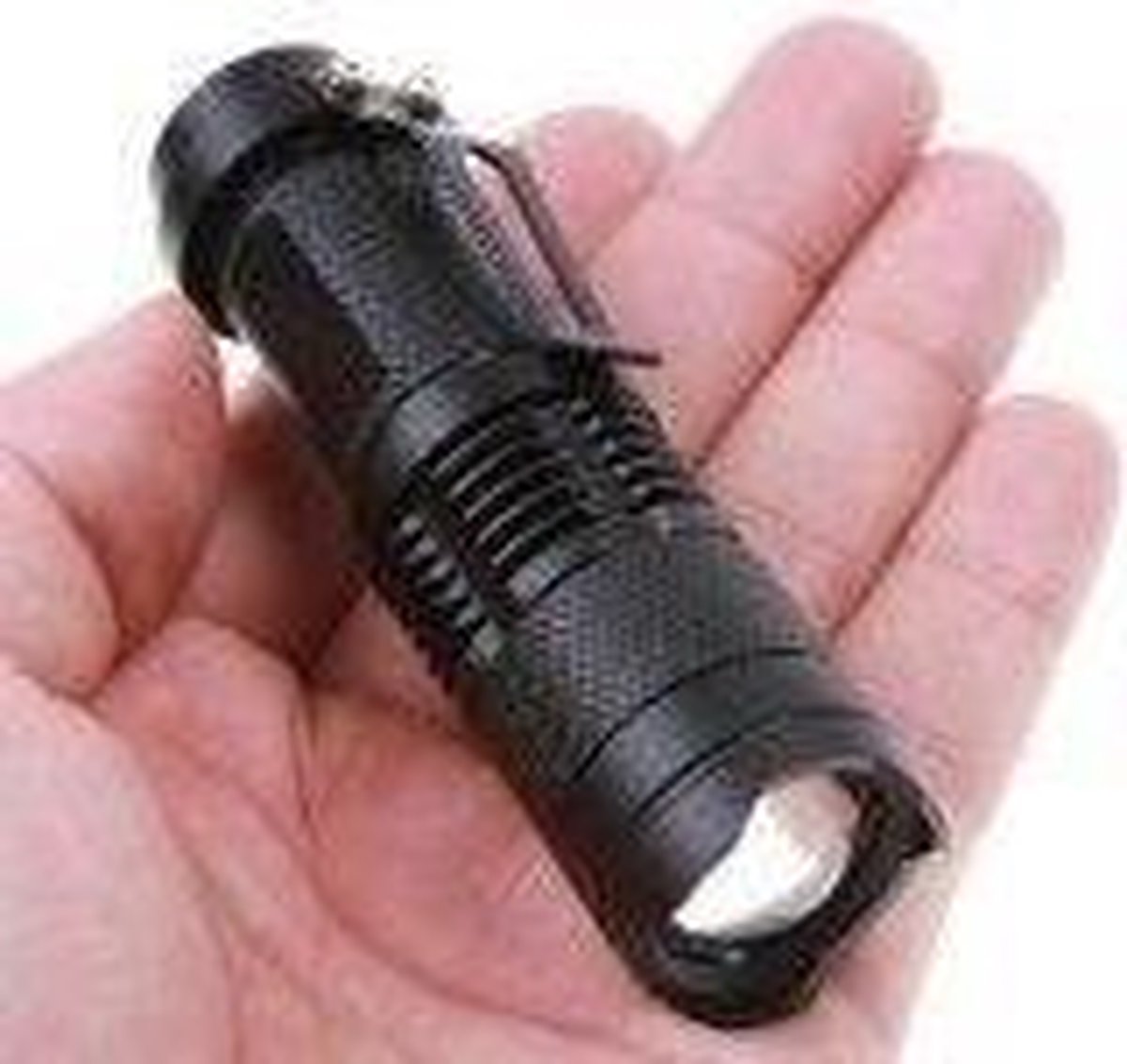 ABC-led 300 Lumens LED zaklamp mini black 9