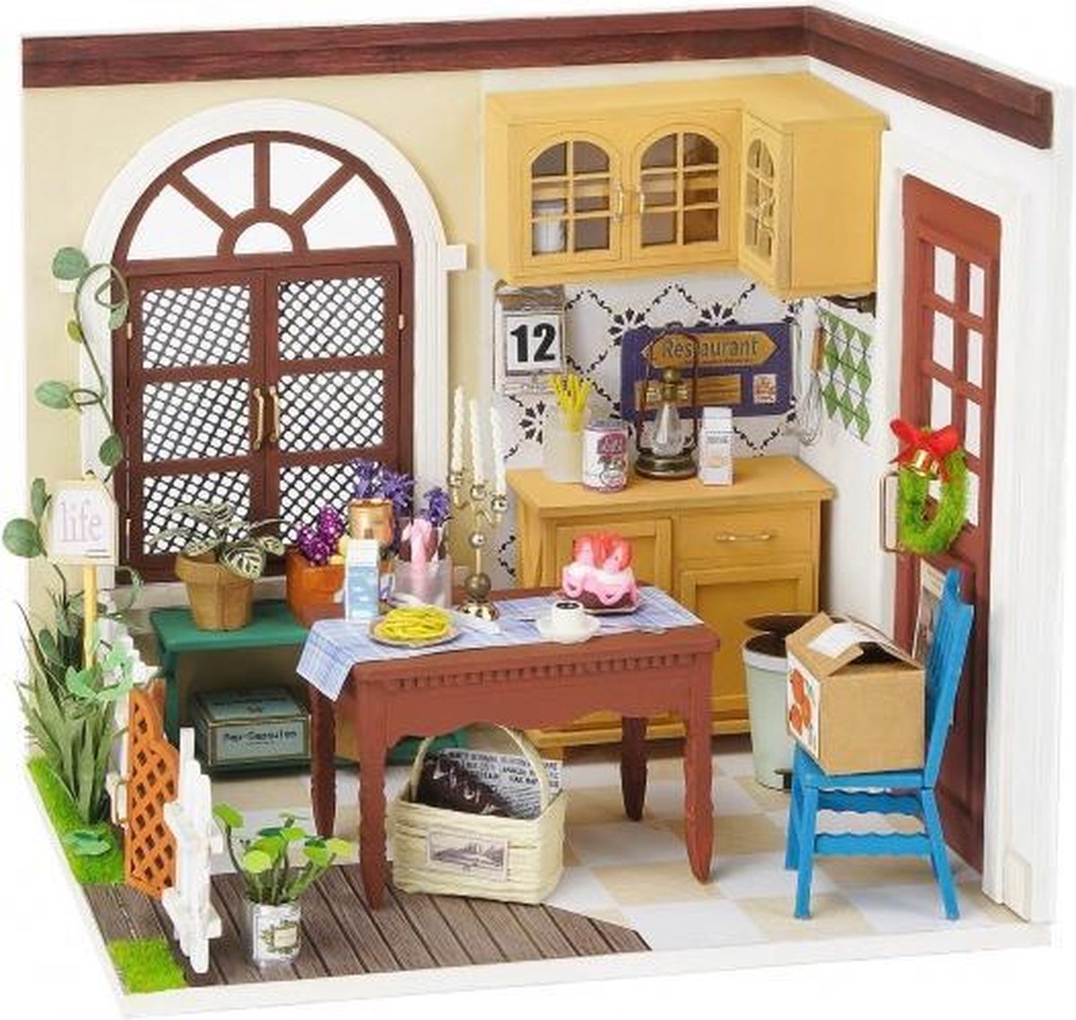Robotime Mevrouw Charlie's Eetkamer DGM09 - Houten modelbouw - Poppenhuis met LED licht - DIY