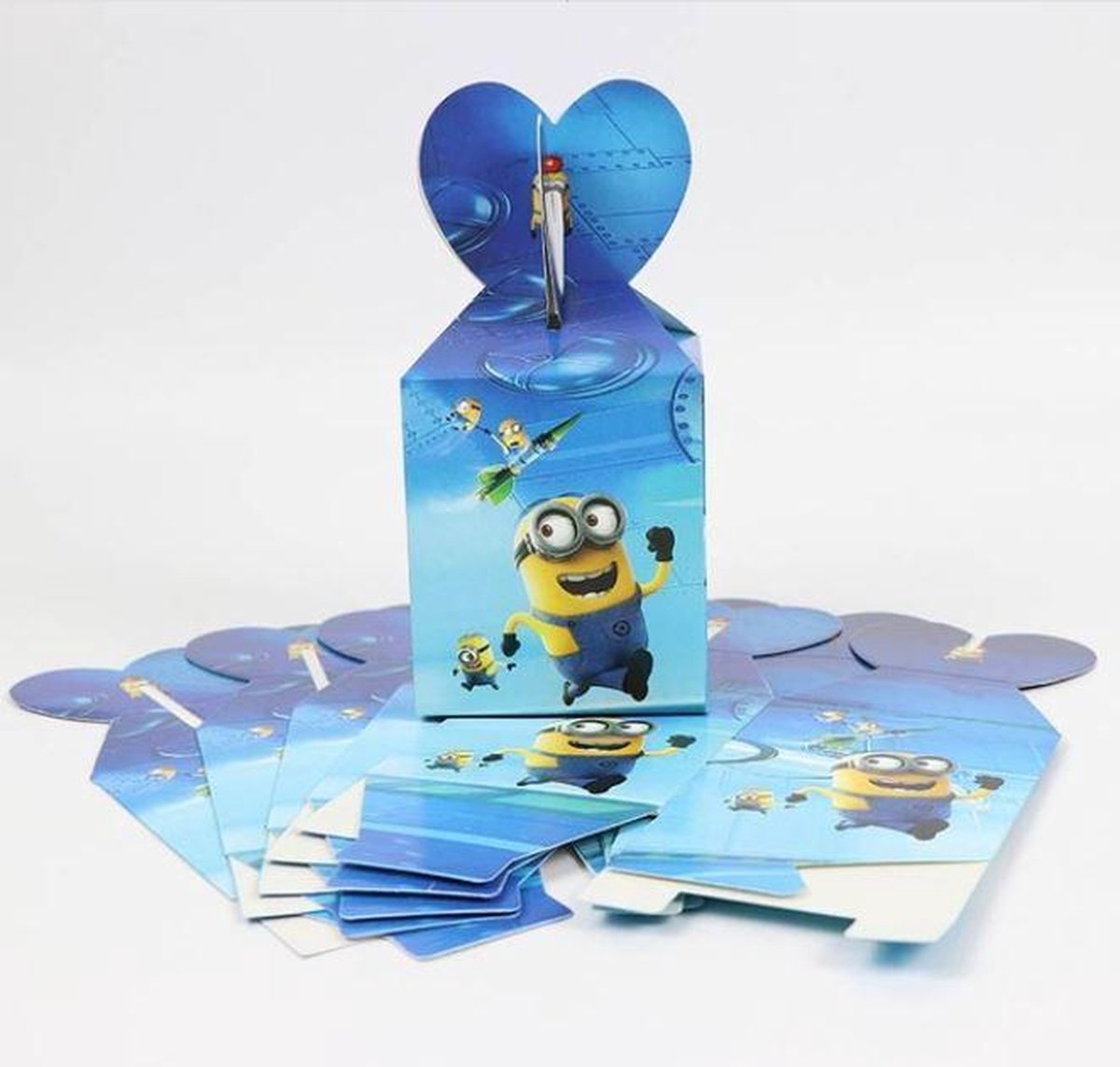 6 stuks minions snoepdoosjes - trakatie doosjes - bonbon doosjes