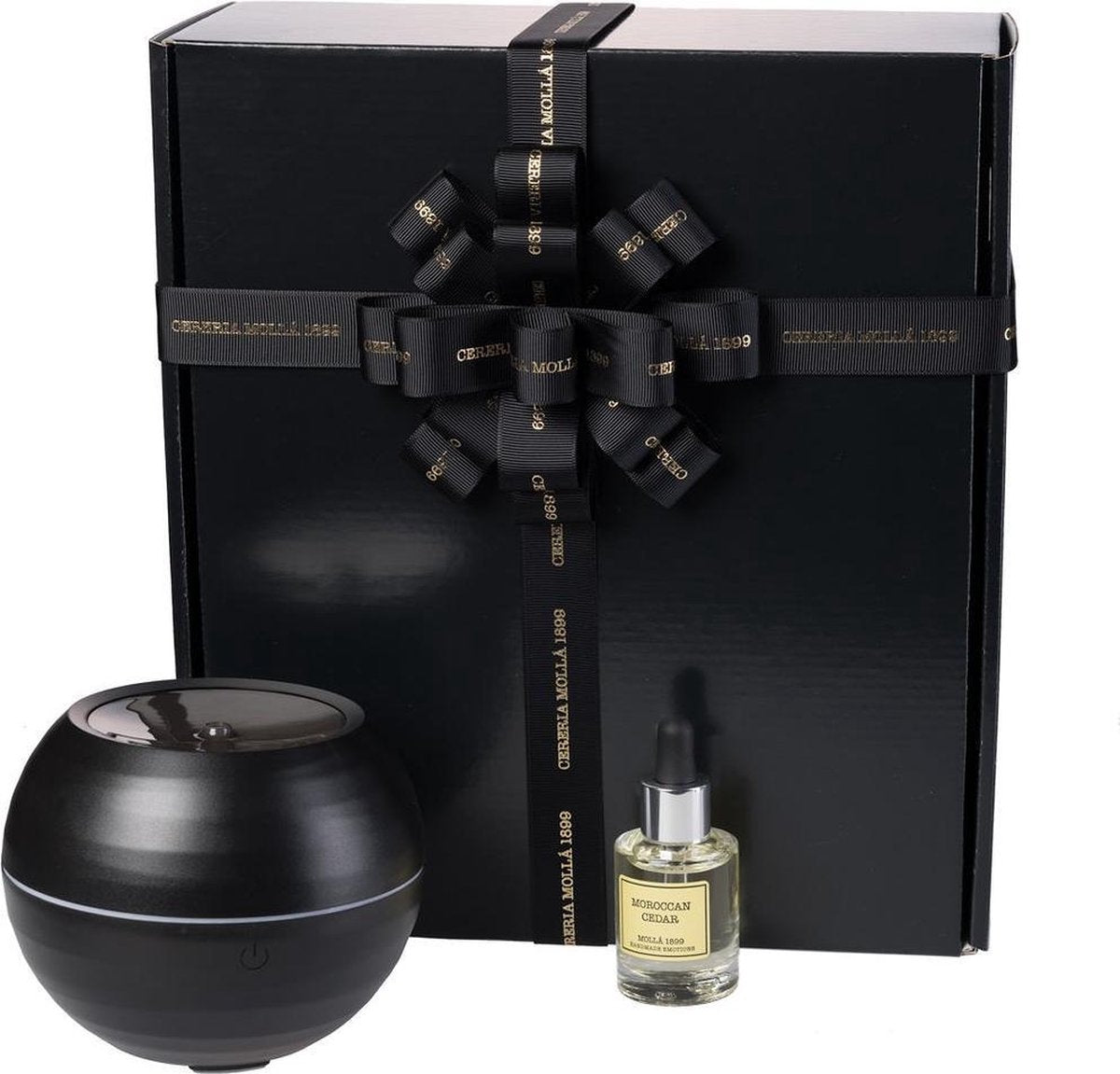 Cereria Mollà 1899 Geschenken set Giftset Cadeau Box doos met Aroma Diffuser met olie Moroccan Cedar Trendy Design Compact