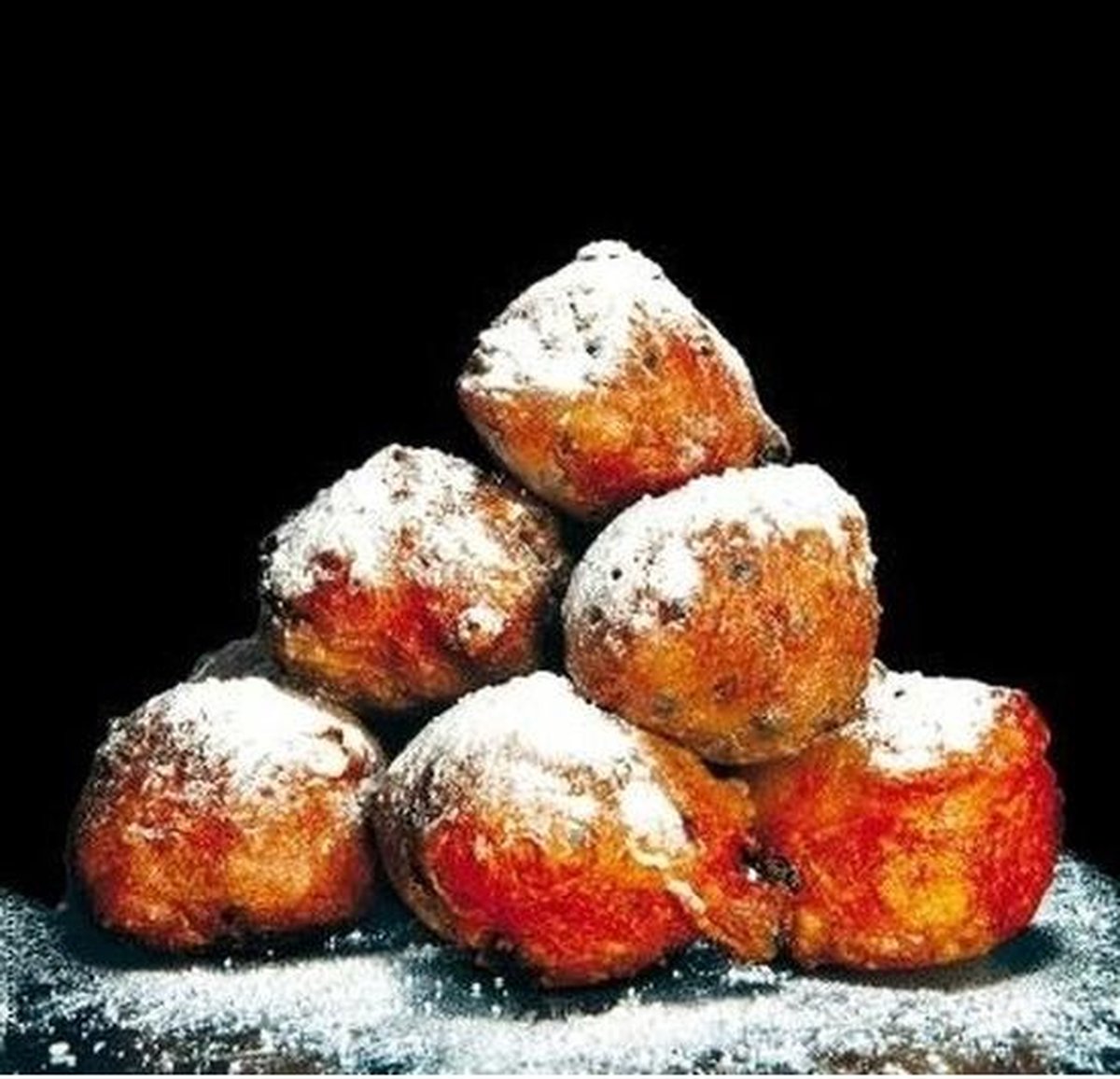 20x Nieuwjaar/Oud en Nieuw servetten oliebol 33 x 33 cm - Oudjaarsavond/Nieuwjaarsborrel/jaarwisseling versieringen