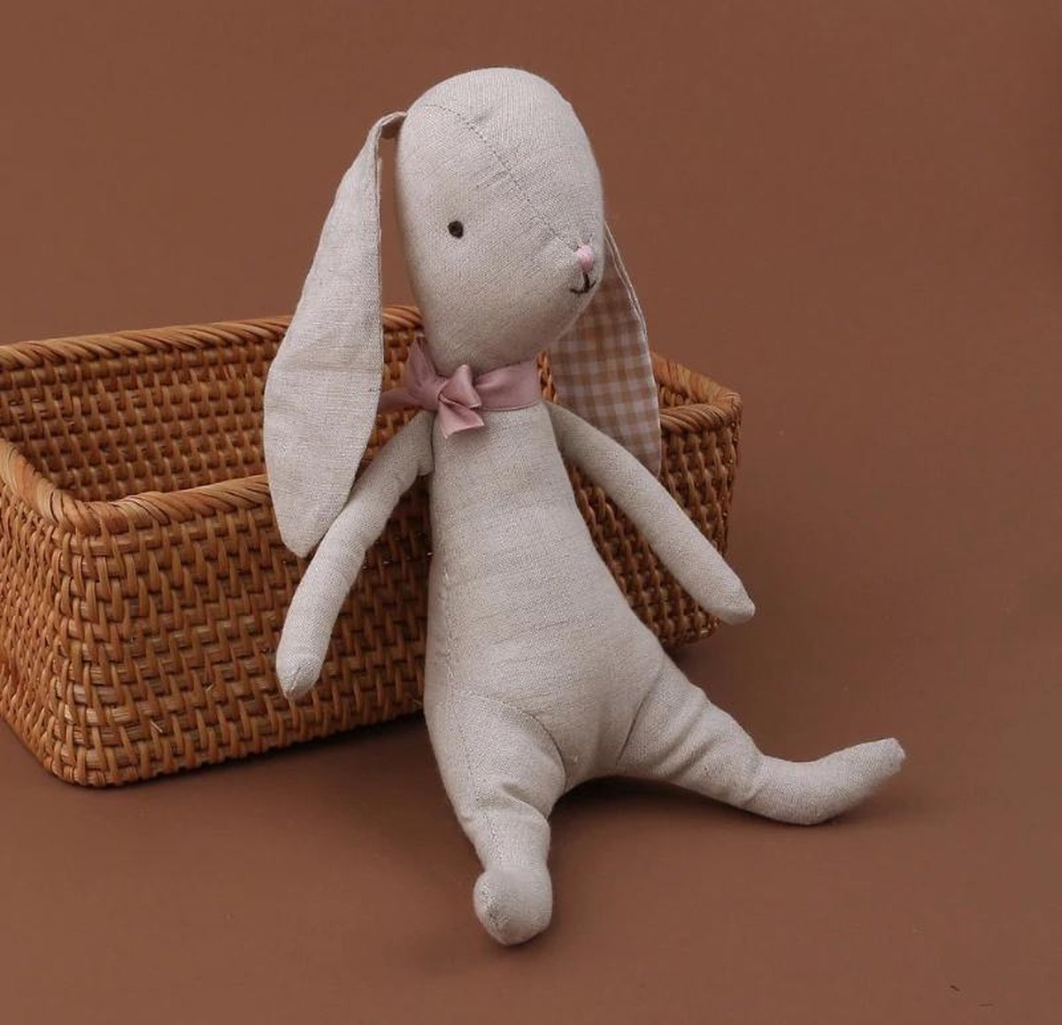 BaykaDecor - Leuke Kawaii Knuffel - Pluche Konijn - Met Magneten Pootjes - Cadeau - Kinderkamer Decoratie - Linnen - Beige - 21 cm