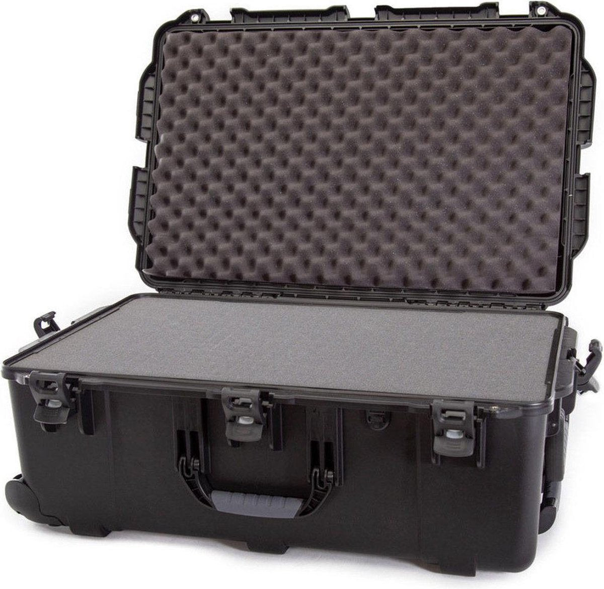 Nanuk 963 met plukschuim