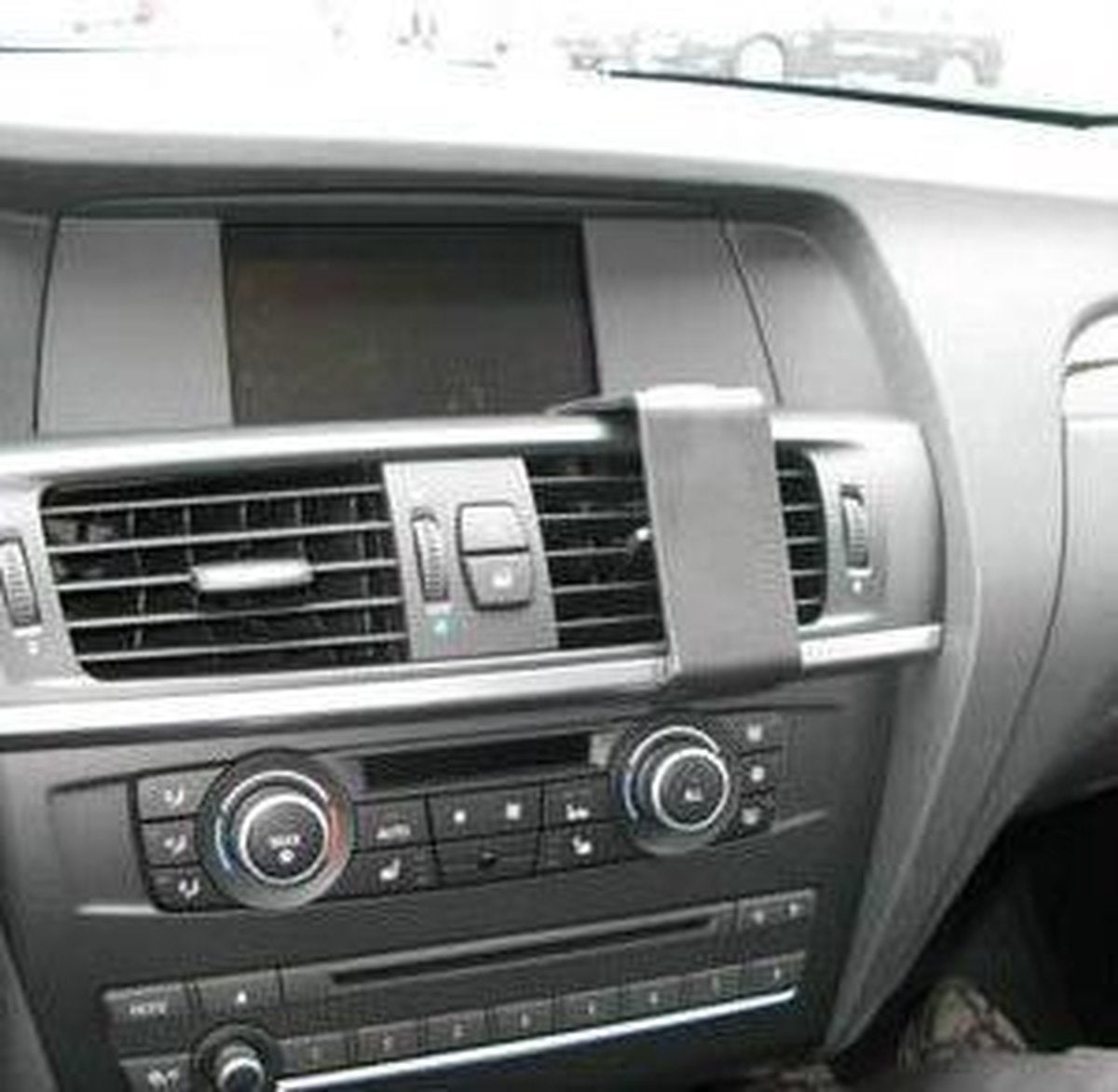 Brodit angled mount v. BMW X3 11-
