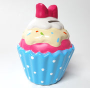 Spaarpot Sundae ijscup type C blauwe cup witte stippen roze ijs gele topping en roze strik