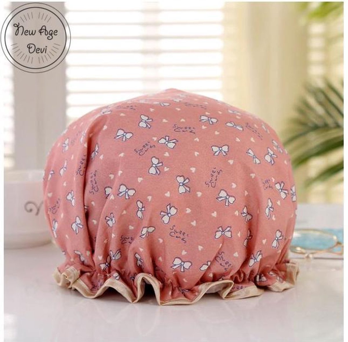 New Age Devi - Dikke 1 Stuks Douche muts - Shower Cap - Pink Bow - Pastel Roze - Waterdicht - BadMuts - Dubbele Laag - Haar Cover - Haar Bedekking - Vrouwen DoucheCap - Badkamer