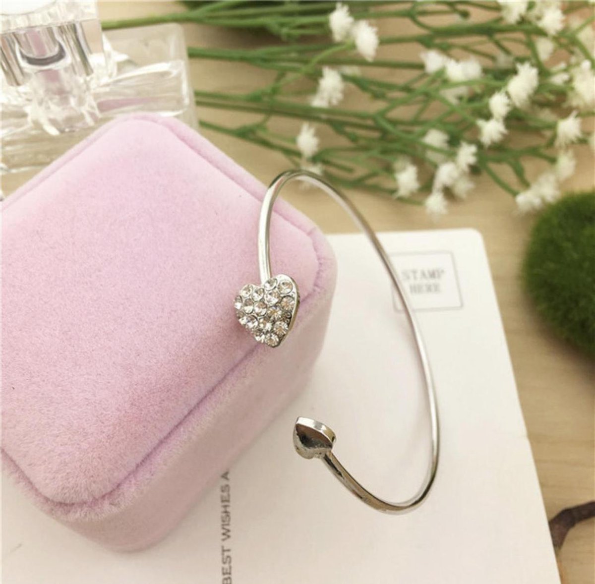 Moederdag - Valentijnsdag tip - Zilverkleurig armbandje met hart - love - liefde - romantisch cadeau - armband - bracelet heart