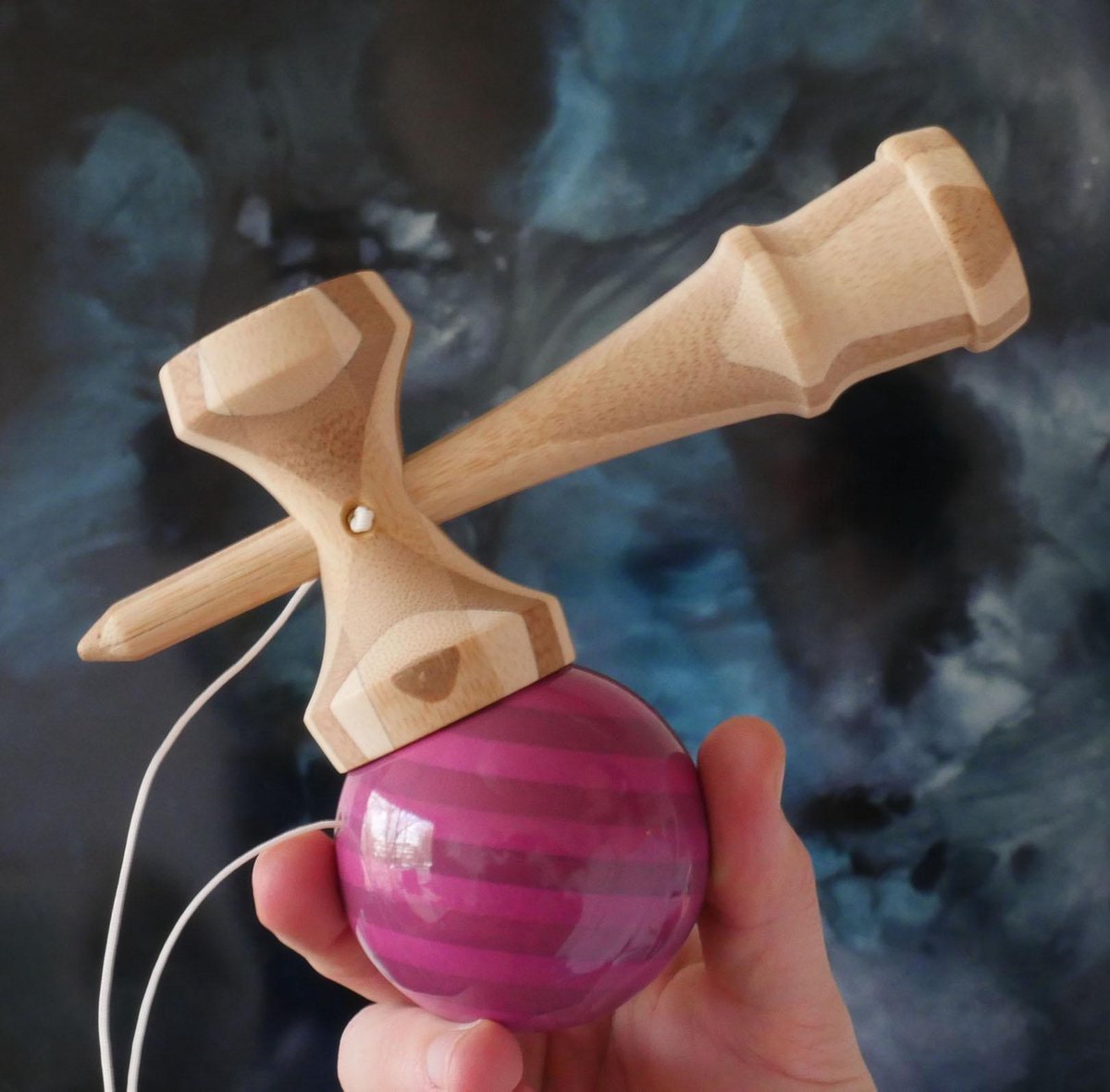 Uniek Gestreepte Bamboe Kendama Paars