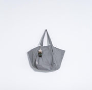 Duurzaam linnen shopper met handgemaakte tassel/ Minimalistische linnen draagtas met handvatten en zakje/grote sterke boho boodschappentas van linnen licht groen grijs kleur/ duurzame moederdagcadeaus