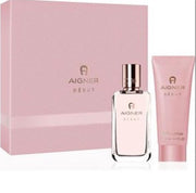 2 delige cadeau set  - Etienne Aigner - Etienne Aigner Debut Women Eau De Perfume Spray 50ml + Etienne Aigner Debut Women Body Lotion 100ml