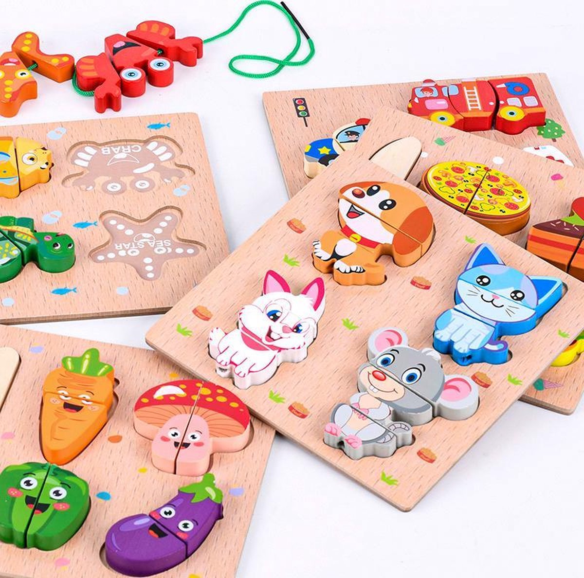 Snijset Houten Speelgoed met mesje - Groenten: Wortelen + Champignons + Paprika + Aubergine & Lacing Beads -  Dieren: Honden + Katten + Konijnen + Muizen - Kinder houten vormenpuzzel