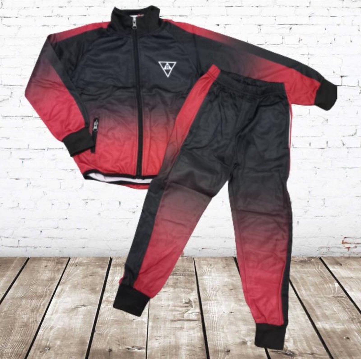 S&C Trainingspak Zwart rood F-212 - 98/104
