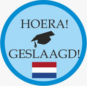 Hoera geslaagd - raamsticker geslaagd - einde schooljaar 2021 - examens - raamsticker groot - sticker geslaagd