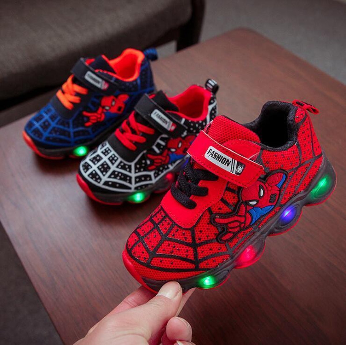 Kinderschoenen Jongens - Jongens Sneakers - Spiderman Schoenen - Kinderschoenen voor Jongens - Rood Sneakers - Jongens Kinderschoenen - Spiderman Sneakers - Kinderschoenen - Sneakers - Spiderman - Kinderschoenen - Jongensschoenen - Maat 30