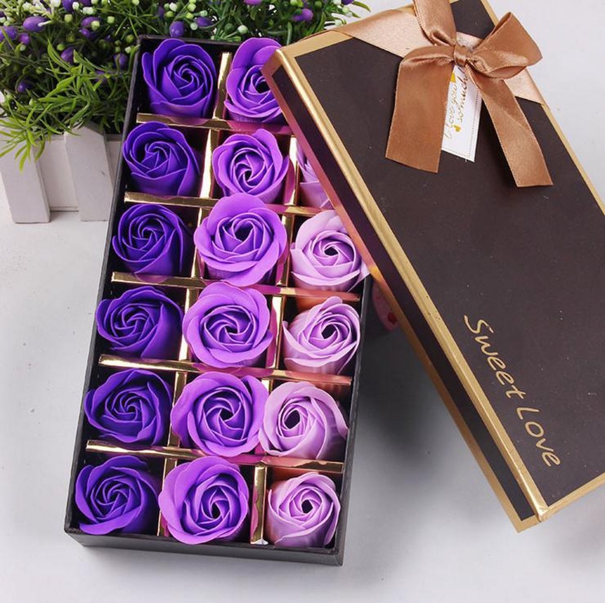 18 Rozen Zeepjes Paars | Origineel Cadeau voor haar