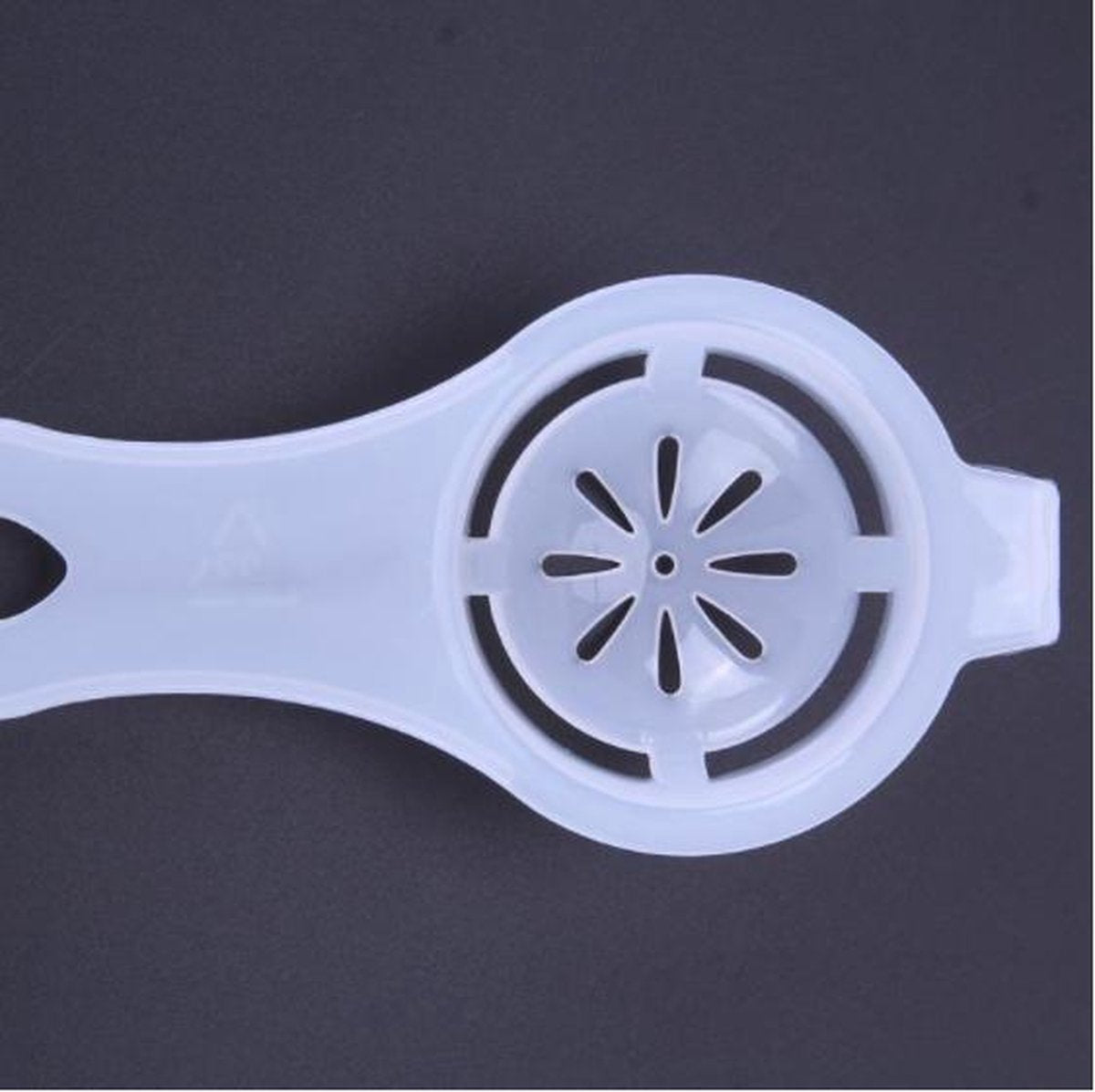 EPIN | Eischeider | Eigeelscheider | Egg Divider | Eierscheider | Wit