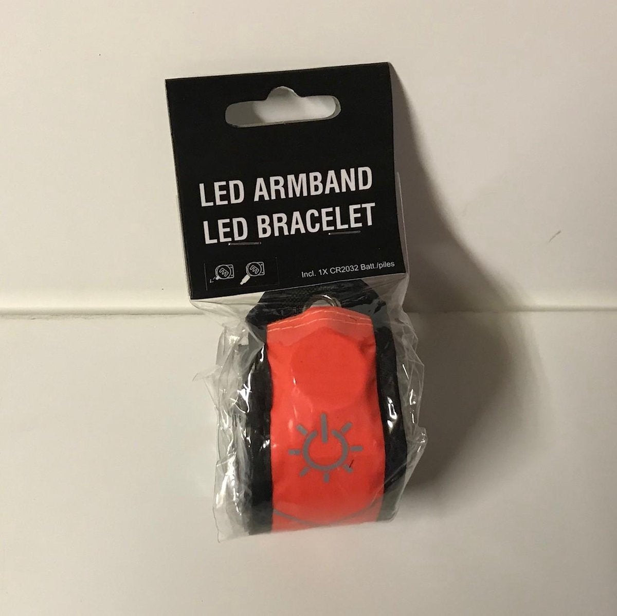 LED snapping armband