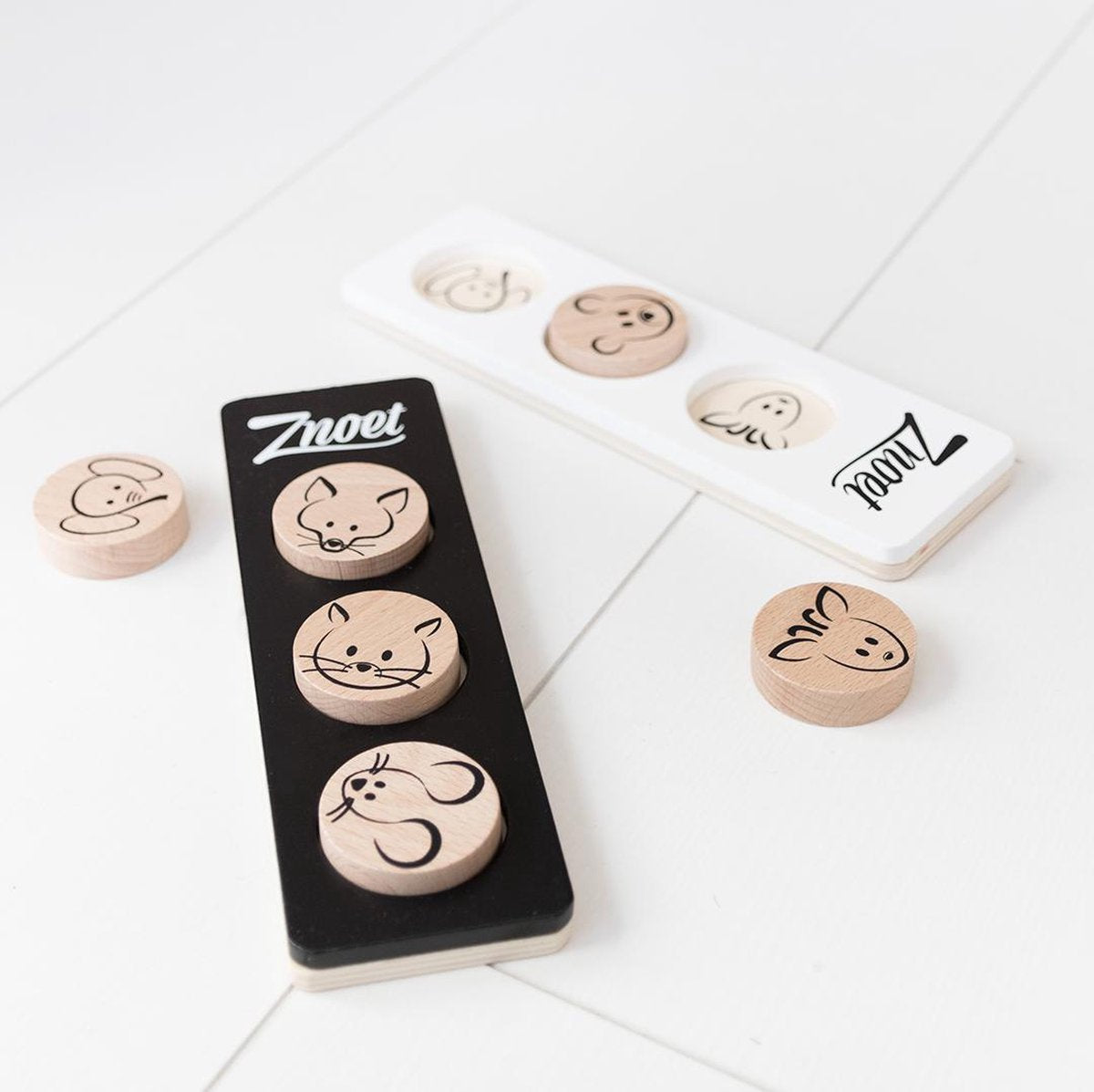 ZNOET - Lucky Dobbelspel