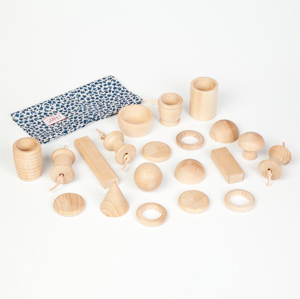 Grapat Speelgoed  Treasure basket x 20 elements