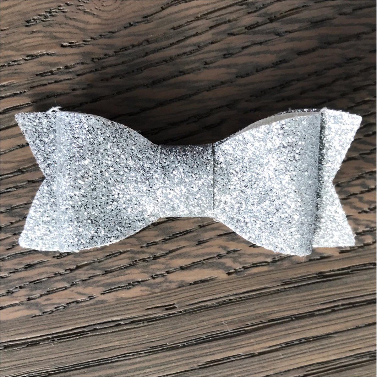Haarclip Glitter Strik Medium Zilver