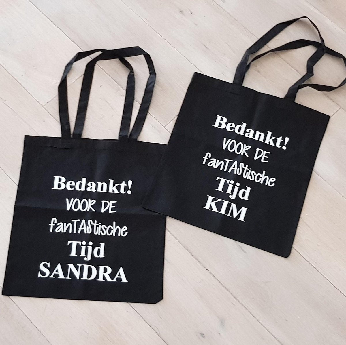 tas juf cadeau bedankt verjaardag  Kan met extra persoonlijke tekst voor juf meester stage afscheid cadeau collega bedanken anders tekstbord man vrouw dames heren  Juffendag cadeau  Einde schooljaar   juf