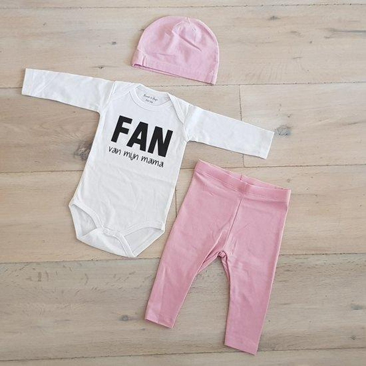 Baby cadeau geboorte meisje jongen set met tekst aanstaande zwanger kledingset pasgeboren unisex Bodysuit |  babykleding Huispakje | Kraamkado | Gift Set babyset kraamcadeau pakje babygeschenk babygeschenkset kraampakket