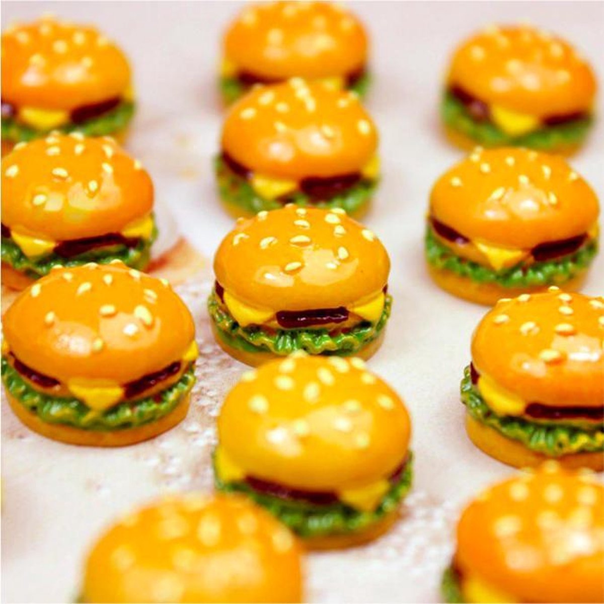 ProductGoods - 10 Miniatuur Hamburgers - Speelgoed - Educatie - Miniatuur - Hamburgers