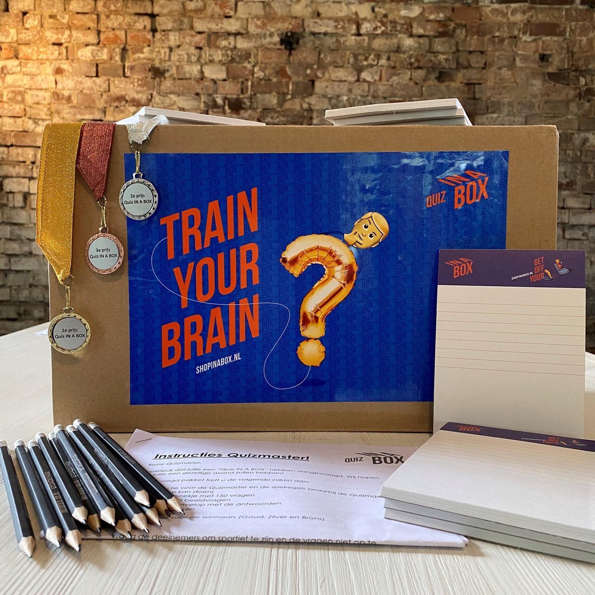 QUIZ IN A BOX