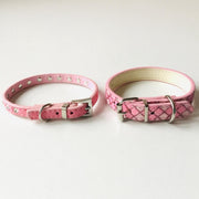 Roze Hondenhalsbanden - leer - 2 Stuks - Strass Steentjes - Roze - Voor Middelgrote Honden - 19 Tot 26 CM Halsbreedte