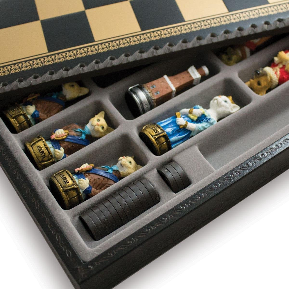 Luxe schaakset - Handbeschilderde honden vs katten schaakstukken + zwart / goud schaakbord met opbergbox (+ backgammon) - 35 x 35 cm