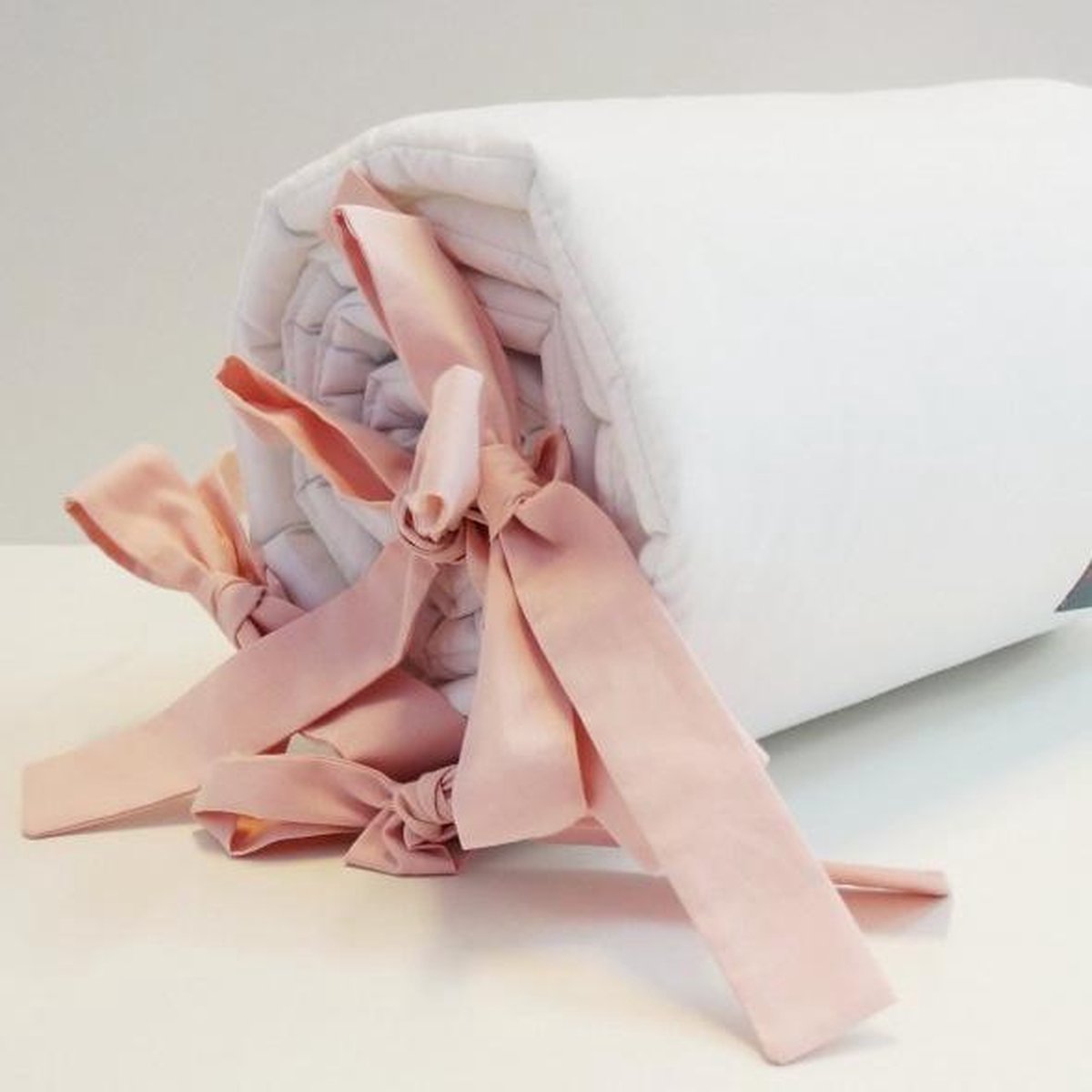 Dolly Hoofdbeschermer Wit-Roze