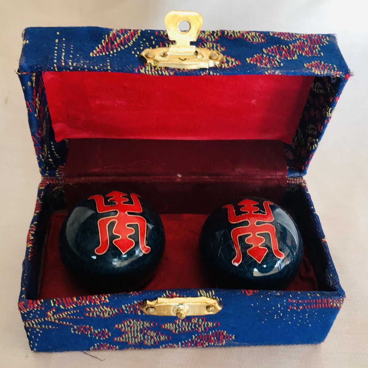 Meridiaankogels met lang leven motief 3.5cm cloisonne (een techniek van emailleren)